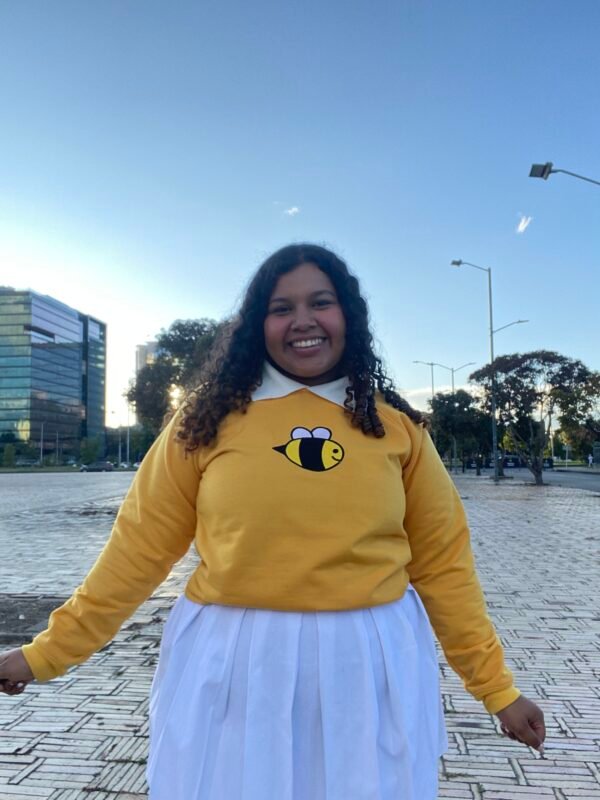 BEE'S CLOTHES - Image 3